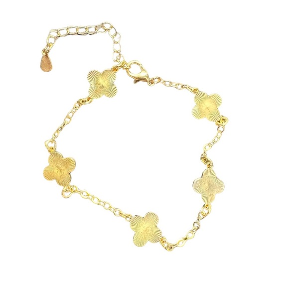 🔸17. NWOT Gold Plated Floral Bracelet - Picture 1 of 2